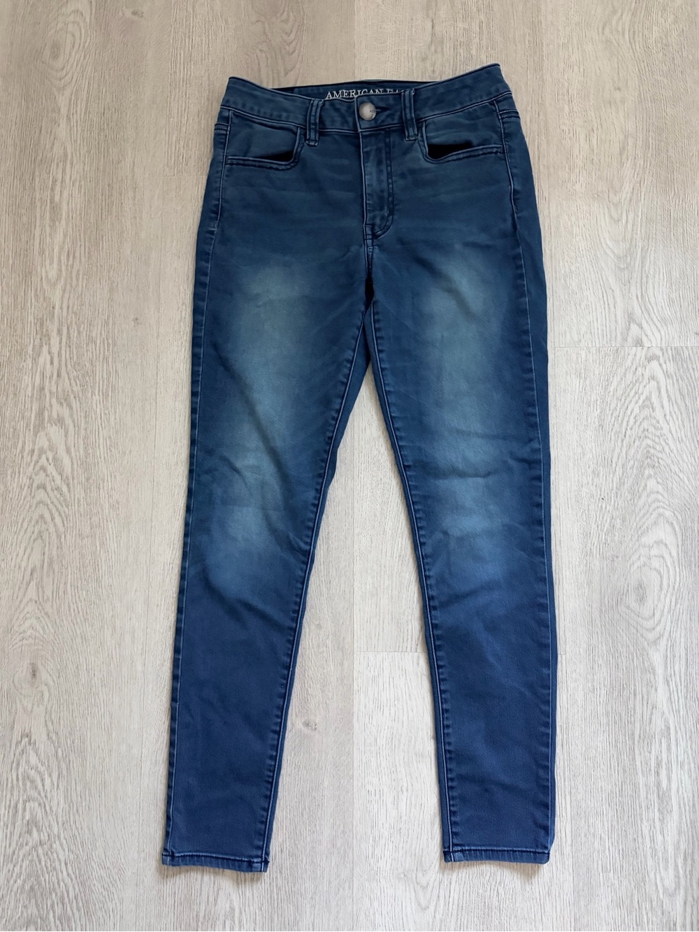 American Eagle Outfitters Women's Washed Dark Blue Skinny Jeans